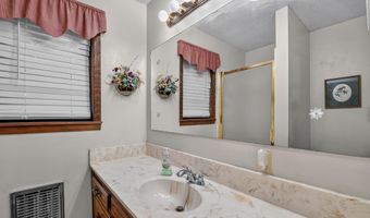102 Fairway St, Bald Knob, AR 72010