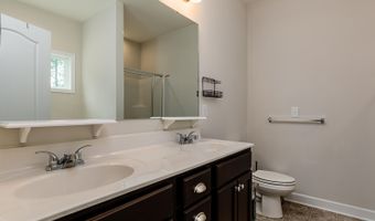 3135 Dana Ln, Aberdeen, NC 28315