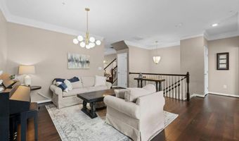 42230 PIEBALD Sq, Aldie, VA 20105