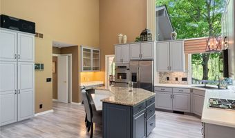 540 Bent Creek Oval, Aurora, OH 44202