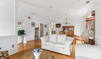 10 Pierhead Dr, Barnegat, NJ 08005