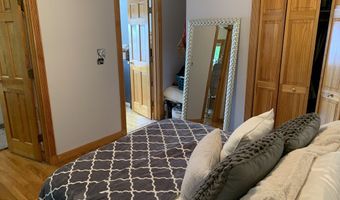 663 E 5th St B, Boston, MA 02127