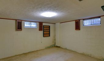 630 W Ellsworth St, Arlington, NE 68002
