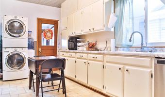 609 Oak Ln, Albert Lea, MN 56007