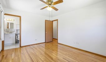 60 Pelican Dr, Bayville, NJ 08721