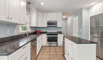 4209 HAWKINS Ln, Barboursville, VA 22923