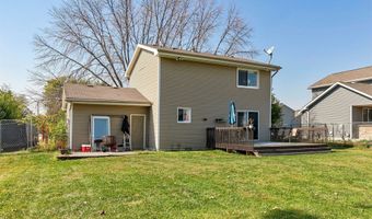 215 19th Ave SW, Altoona, IA 50009