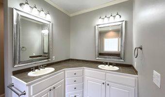 623 Chambord Dr, Brandon, MS 39042