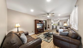 3 Renier Ct, Middletown, NJ 07748