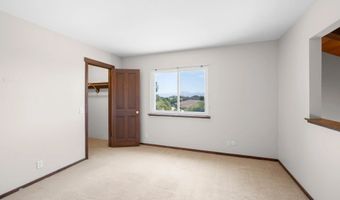 2827 N Victoria Dr, Alpine, CA 91901