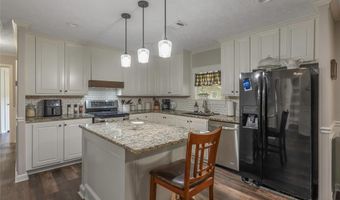200 Finley Rd, Benton, LA 71006
