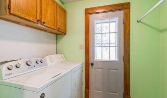 615 Kellogg Ave, Ames, IA 50010