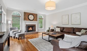 15 Strafford Ln, Bedford, NH 03110