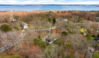 4 Intrepid Ln, Jamestown, RI 02835