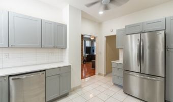 24 Livingston Ave, Andover, NJ 07801