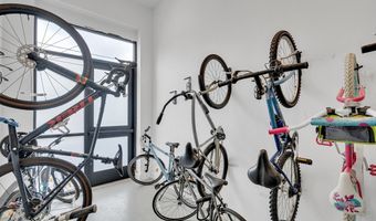 50 Hichborn 408, Boston, MA 02135