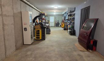 341 Courtland Dr, Appomattox, VA 24522