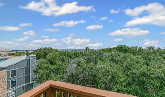 2133 SEMINOLE Rd 4, Atlantic Beach, FL 32233