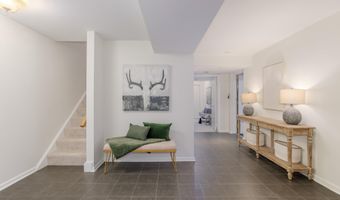6337 LENOX Rd, Bethesda, MD 20817