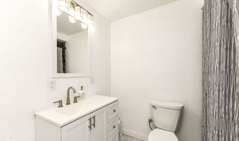 8245 Palmetto Ln, Indianapolis, IN 46217