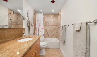 421 Bellevue Ave 2A, Newport, RI 02840