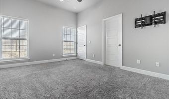 812 NW 64th Ave, Bentonville, AR 72713