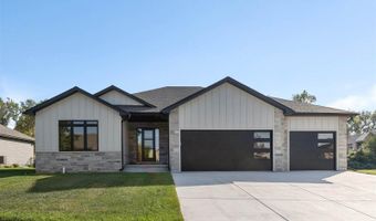 1325 Fairway Cir, Ashland, NE 68003