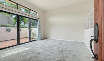 5715 Baltimore Dr 23, La Mesa, CA 91942