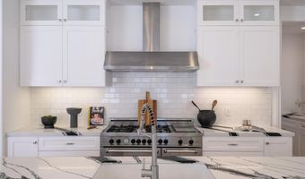 8056 Kentwood, Los Angeles, CA 90045