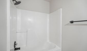 1313 River Oaks Dr, Benton, AR 72019