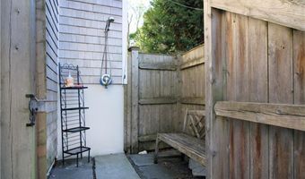 22 Bateman Ave, Newport, RI 02840