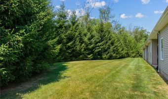 41 Breakneck Hill Rd 26, Lincoln, RI 02865
