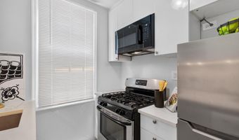 226 N THOMAS St N 226-3, Arlington, VA 22203