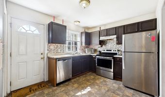 1176 W 6TH St, Laurel, DE 19956