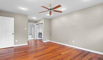 10 PINTO Ct, Rockville, MD 20850