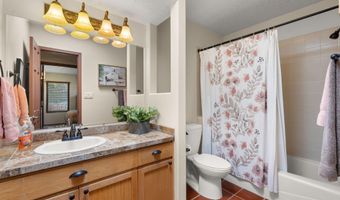 2740 TRAMWAY Cir NE, Albuquerque, NM 87122
