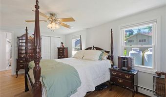 33 Airy Acres Dr, Glocester, RI 02814
