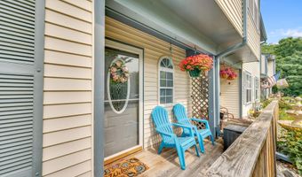 5 Shearwater Holw 5, Bayville, NJ 08721