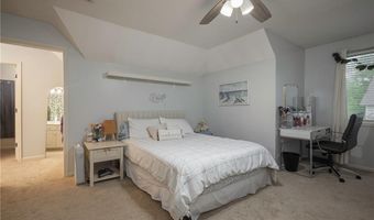 4417 N 141st St, Basehor, KS 66007