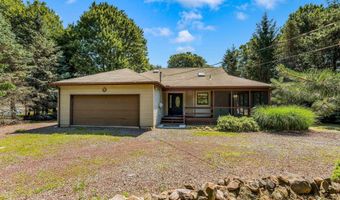 28 Penn Forest Trl, Albrightsville, PA 18210