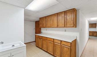 2114 Mason Lake Dr, Ballwin, MO 63011