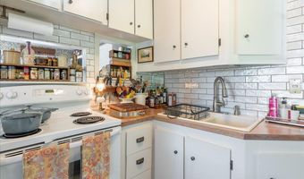 662 Searsmont Rd, Appleton, ME 04862