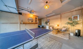 2681 NE Moonlight Dr, Bend, OR 97701