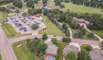 512 S Country Club Ave, Brandon, SD 57005