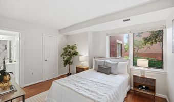 610 N WEST St N 105, Alexandria, VA 22314