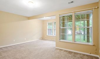 43191 RIDERS Sq, Broadlands, VA 20148