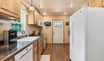 905 N Cedar View Dr, Blanchard, ID 83804