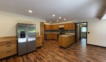 936 HELEN Ln, Brookings, OR 97415