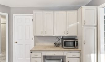 704 Cherry Brook Rd, Canton, CT 06019