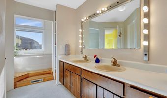 1854 Buccaneer Pl, Anchorage, AK 99501